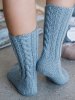 Hyggesockor med fläta i Nettle Sock Yarn